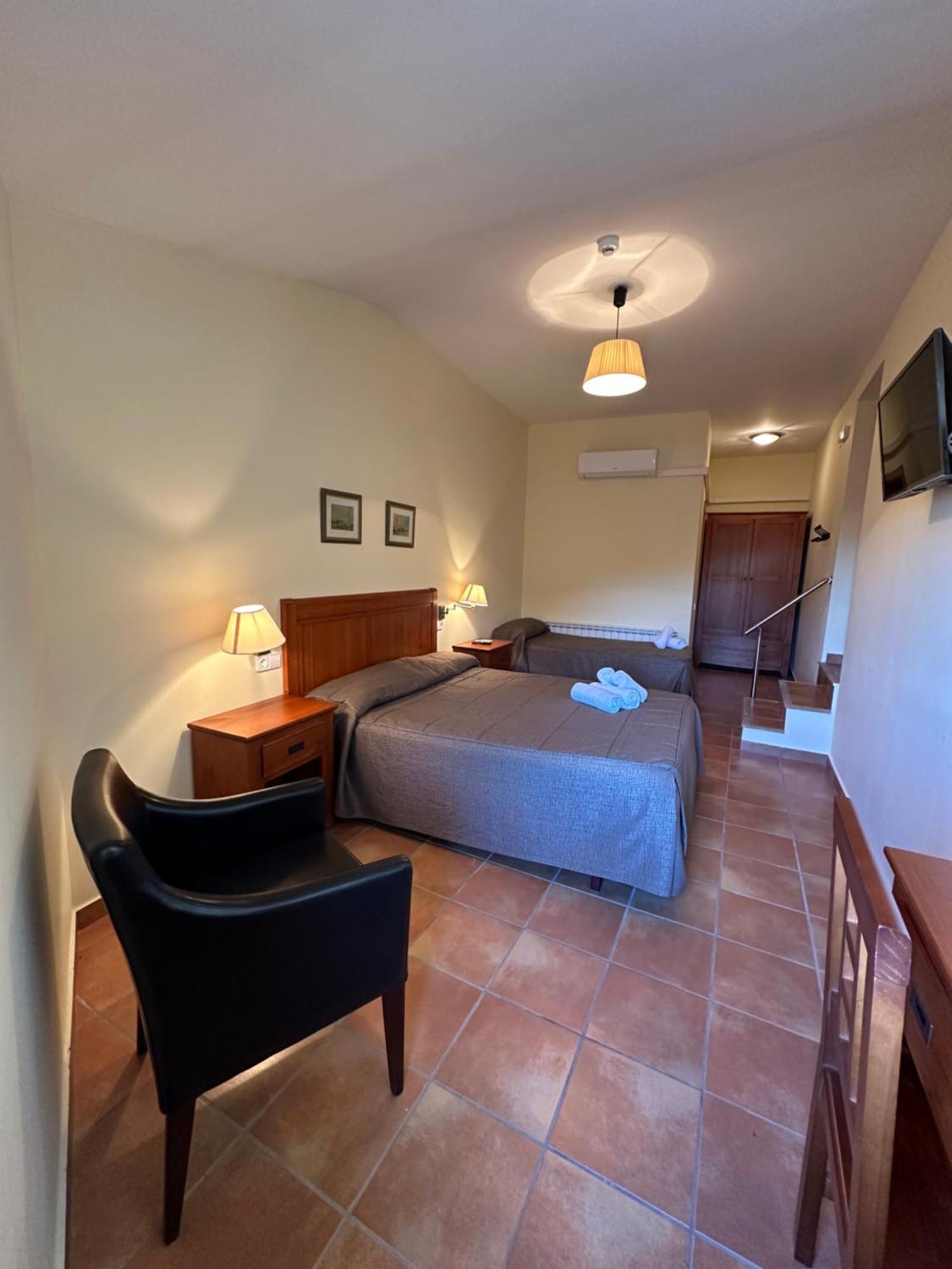 Hostal Centre Del Montsec Llimiana Zewnętrze zdjęcie